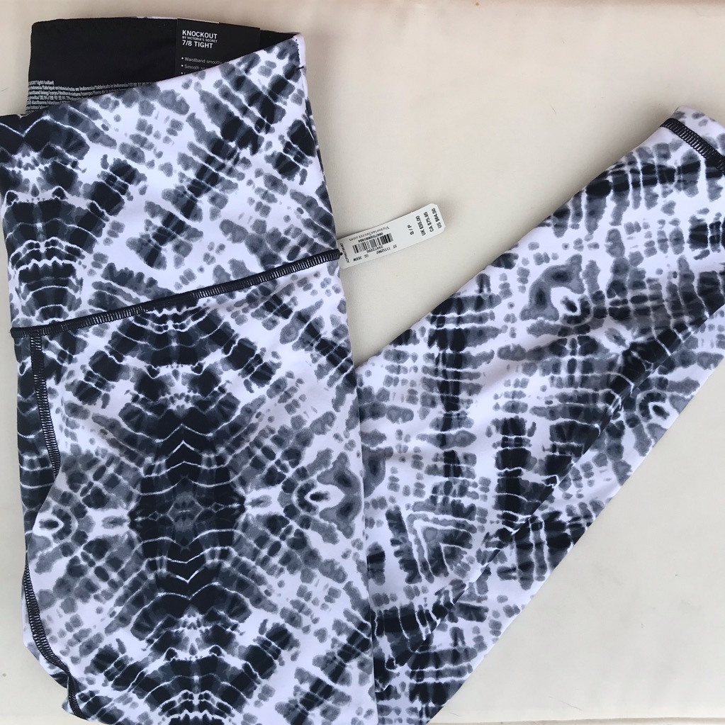 Brand New Victoria Sport Leggings